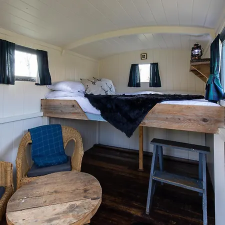 Glenshee Glamping Hotel Exterior photo